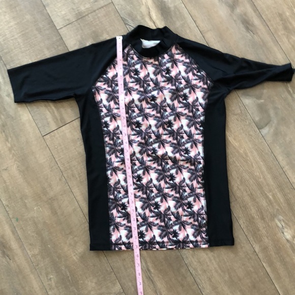 Esmara Rash guard Swim Top Size Medium - Picture 7 of 8
